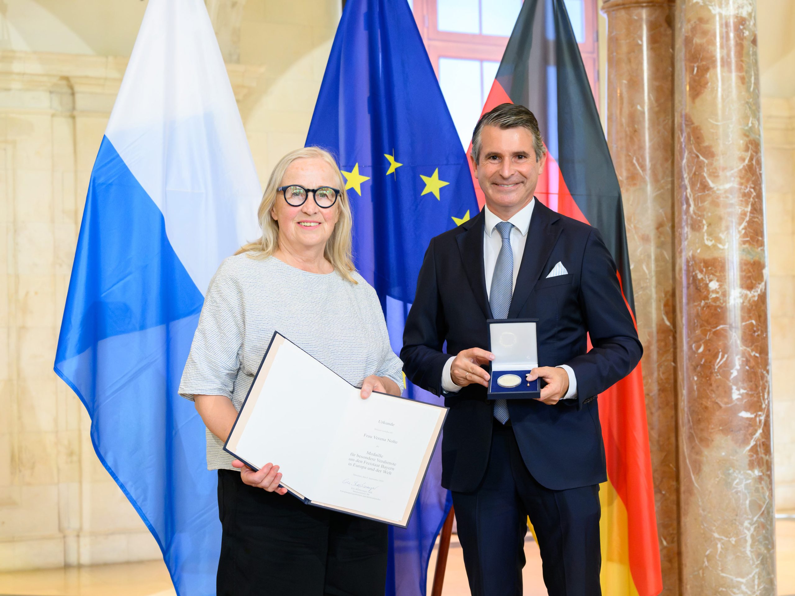 Verena Nolte erhält Europamedaille
